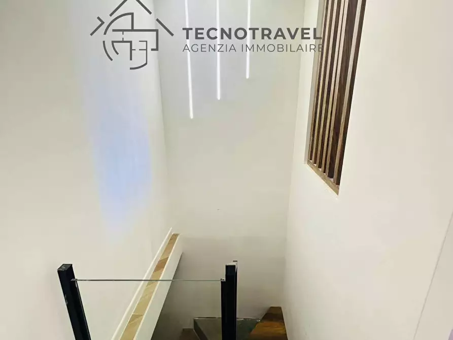 Immagine 26 di Appartamento in vendita  in via del parco carelli 42 a Napoli