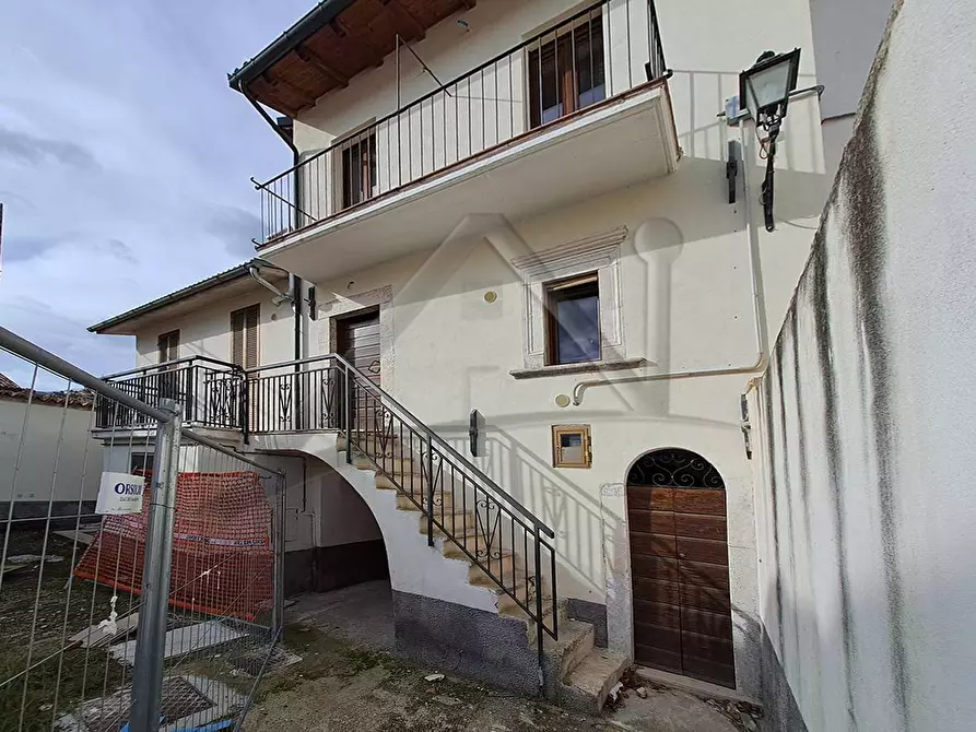 Immagine 1 di Casa indipendente in vendita  in Via Flaminio a San Demetrio Ne' Vestini