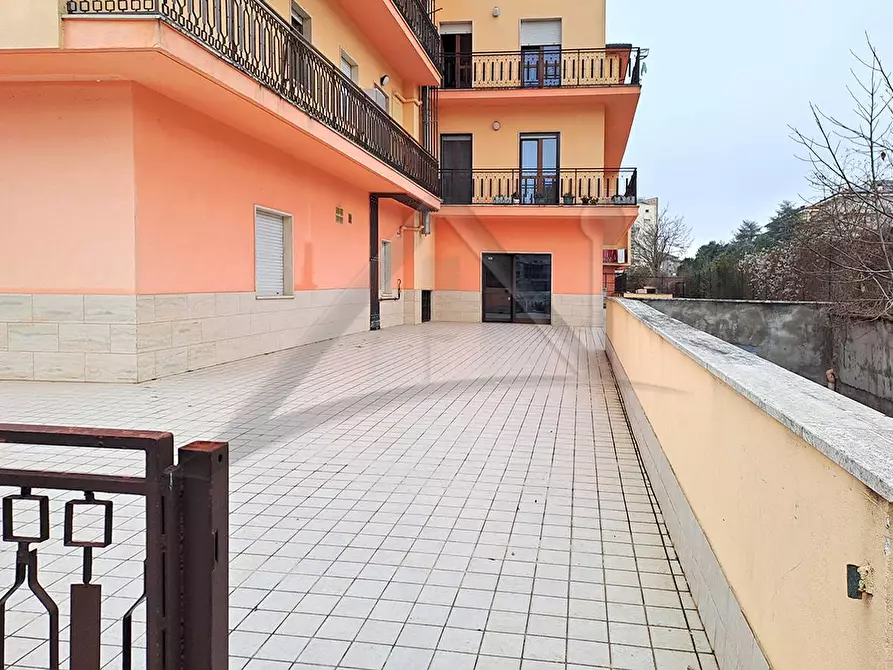 Immagine 6 di Locale commerciale in vendita  in Via Giancandido Pastorelli 16A a L'aquila