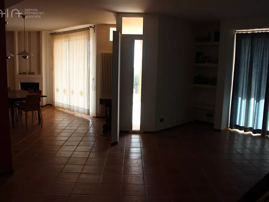 Immagine 32 di Villa in vendita  in Contrada Magazzini 18 a Ripatransone