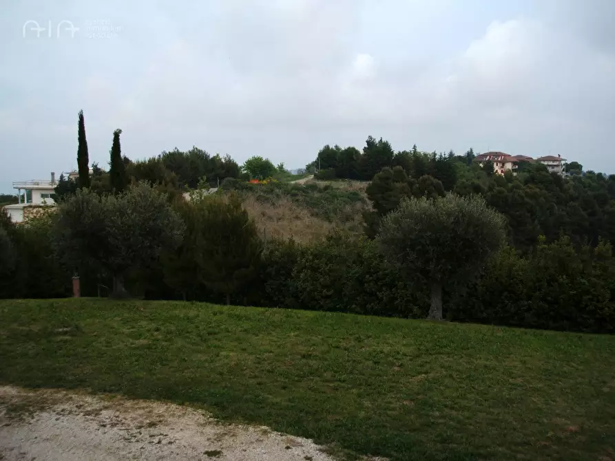 Immagine 39 di Villa in vendita  in Contrada Magazzini 18 a Ripatransone