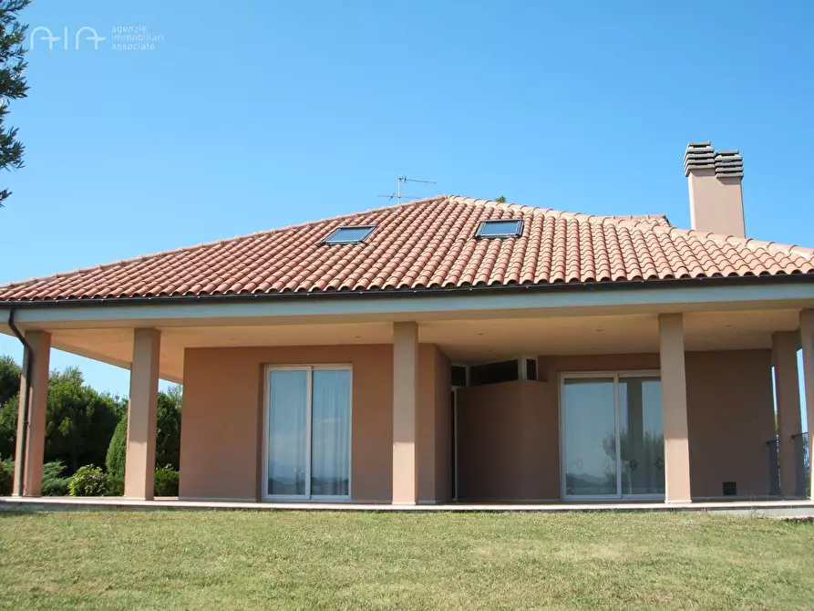 Immagine 49 di Villa in vendita  in Contrada Magazzini 18 a Ripatransone