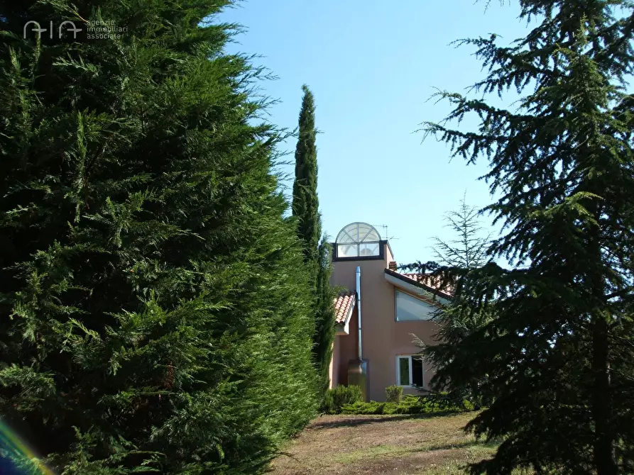 Immagine 51 di Villa in vendita  in Contrada Magazzini 18 a Ripatransone