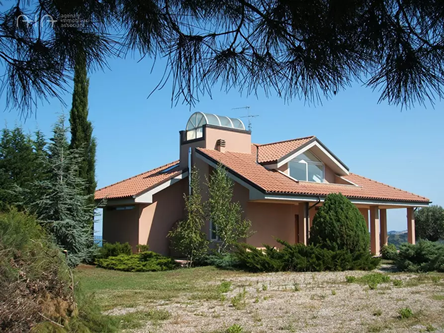 Immagine 53 di Villa in vendita  in Contrada Magazzini 18 a Ripatransone