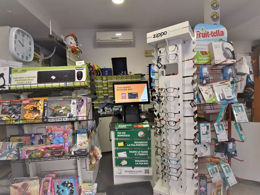 Immagine 2 di Attività commerciale in vendita  in Via Sabotino 70 a San Benedetto Del Tronto