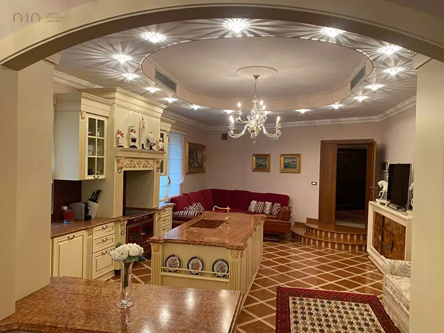 Immagine 42 di Villa in vendita  in Strada Provinciale Cuprense  (Contrada cabiano 19) 19 a Ripatransone