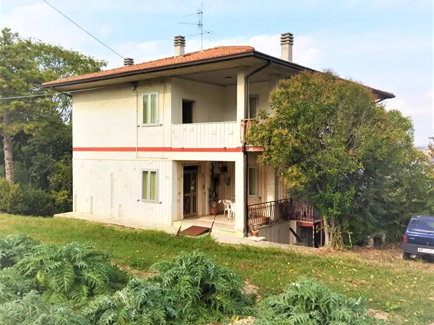 Immagine 2 di Villa in vendita  in Via Roma snc a San Benedetto Del Tronto
