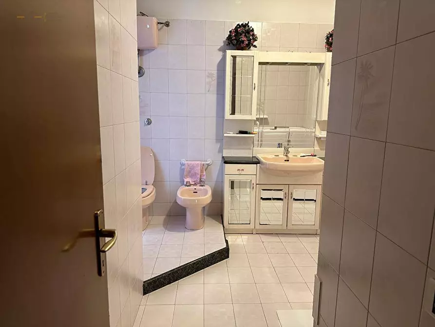 Immagine 24 di Appartamento in vendita  in Via Curzi 66 a San Benedetto Del Tronto