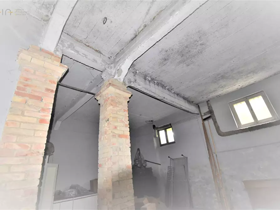 Immagine 10 di Casa indipendente in vendita  in Via A. Manzoni snc a Acquaviva Picena