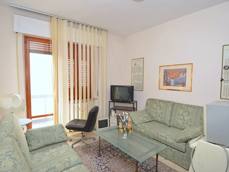 Immagine 5 di Appartamento in vendita  in Vicolo F. Crispi 13 a San Benedetto Del Tronto