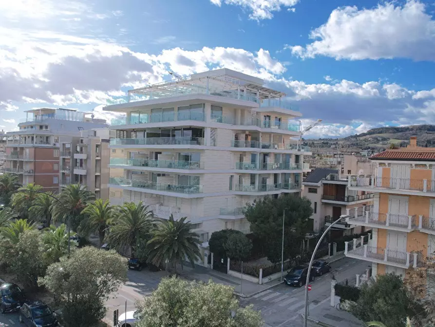 Immagine 21 di Appartamento in vendita  in Viale Marconi 46 a San Benedetto Del Tronto