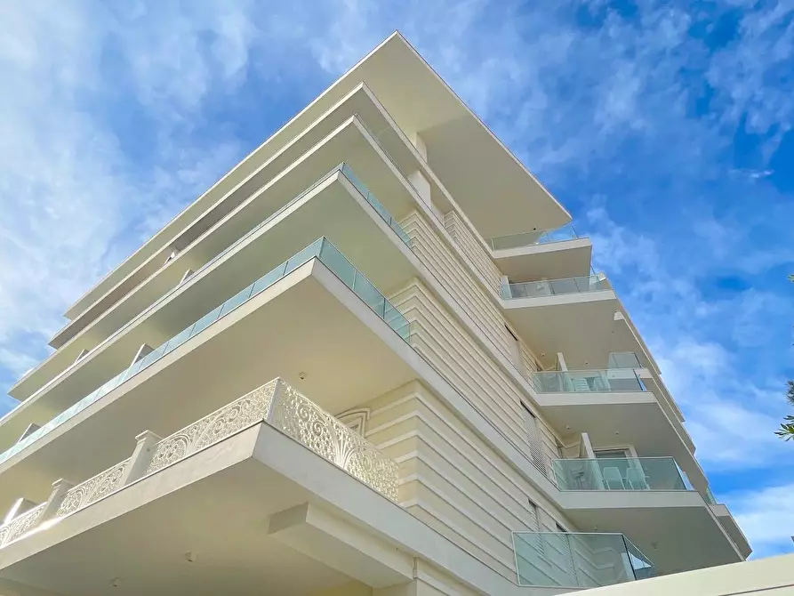 Immagine 19 di Appartamento in vendita  in Viale Marconi 46 a San Benedetto Del Tronto