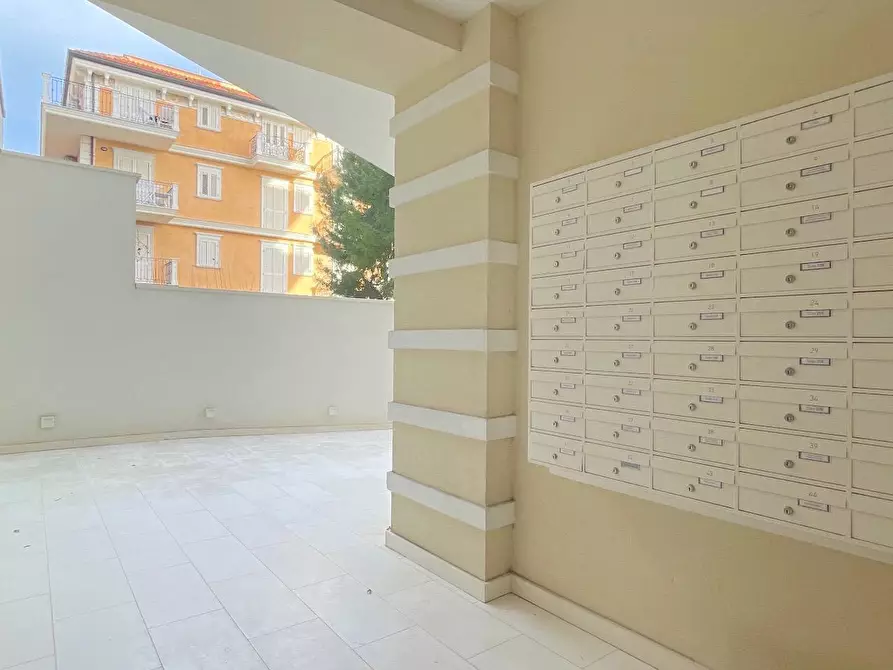 Immagine 29 di Appartamento in vendita  in Viale Marconi 46 a San Benedetto Del Tronto