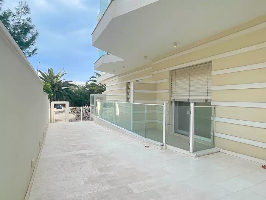 Immagine 27 di Appartamento in vendita  in Viale Marconi 46 a San Benedetto Del Tronto