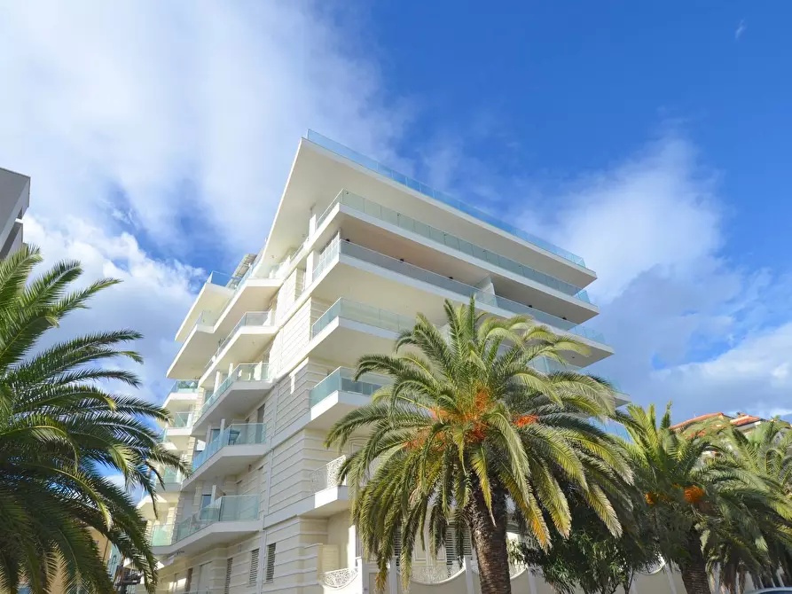 Immagine 32 di Appartamento in vendita  in Viale Marconi 46 a San Benedetto Del Tronto