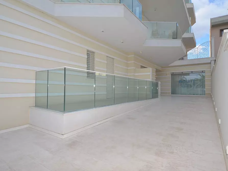 Immagine 26 di Appartamento in vendita  in Viale Marconi 46 a San Benedetto Del Tronto