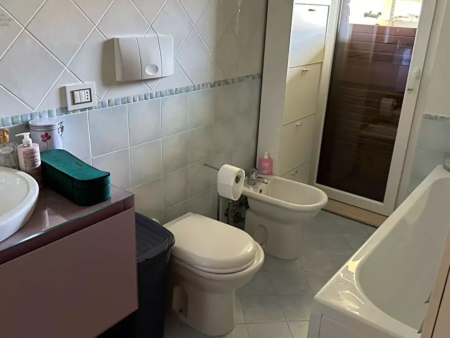 Immagine 8 di Appartamento in vendita  in via Cilea 103 a Grottammare