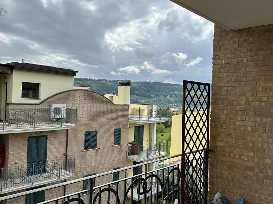 Immagine 11 di Appartamento in vendita  in via Cilea 103 a Grottammare
