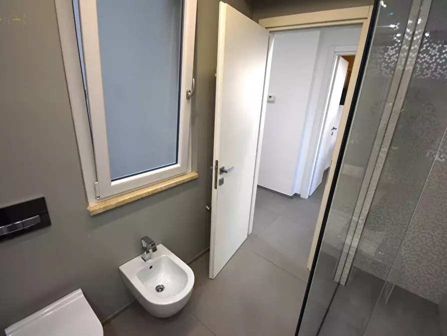 Immagine 21 di Appartamento in vendita  in Viale Alcide De Gasperi 27 a San Benedetto Del Tronto