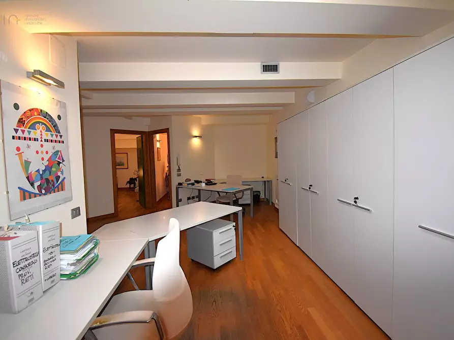 Immagine 24 di Ufficio in vendita  in Contrada San Giovanni snc a San Benedetto Del Tronto