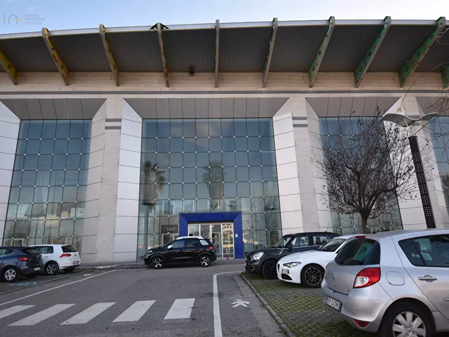 Immagine 47 di Ufficio in vendita  in Contrada San Giovanni snc a San Benedetto Del Tronto