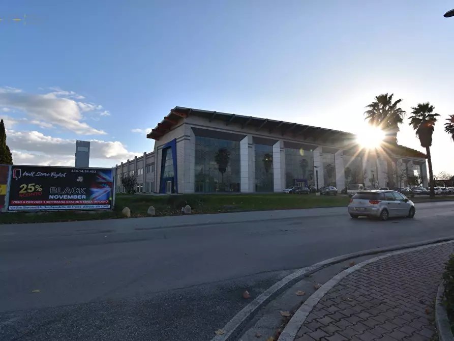 Immagine 50 di Ufficio in vendita  in Contrada San Giovanni snc a San Benedetto Del Tronto