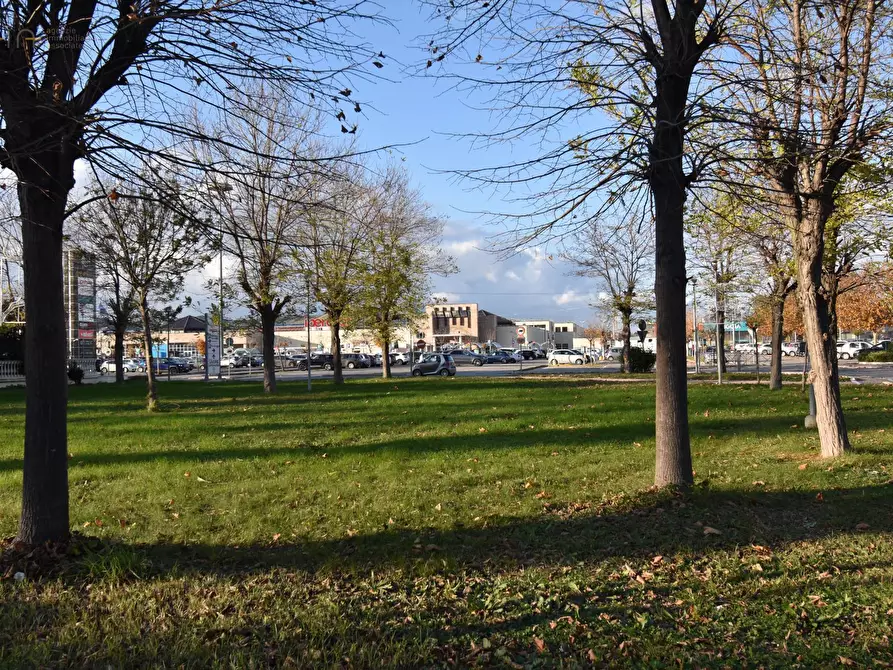 Immagine 51 di Ufficio in vendita  in Contrada San Giovanni snc a San Benedetto Del Tronto