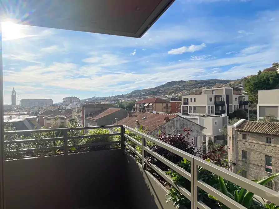 Immagine 64 di Appartamento in vendita  in Via Formentini 1 a San Benedetto Del Tronto