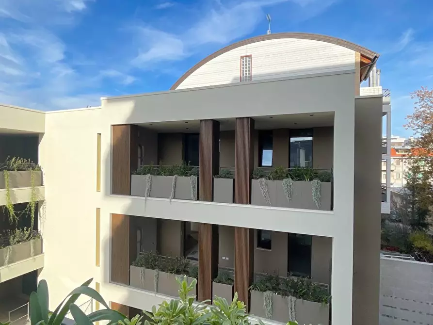 Immagine 71 di Appartamento in vendita  in Via Formentini 1 a San Benedetto Del Tronto