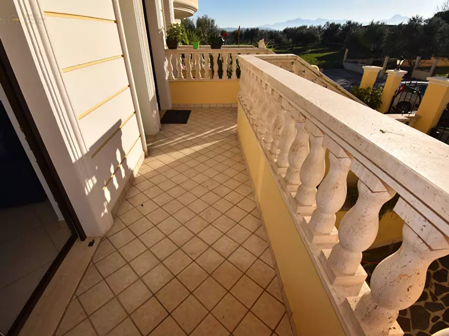 Immagine 3 di Appartamento in vendita  in Via Parignano a Nereto