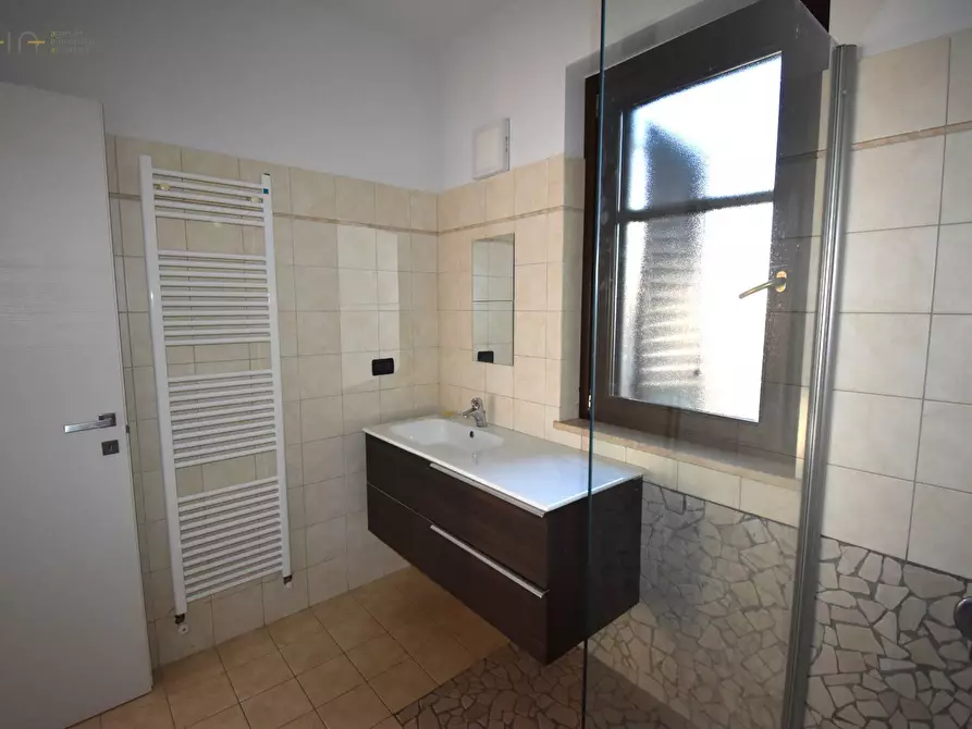 Immagine 10 di Appartamento in vendita  in Via Parignano a Nereto