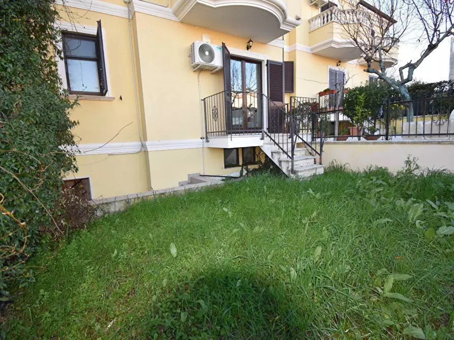 Immagine 31 di Appartamento in vendita  in Via Parignano a Nereto