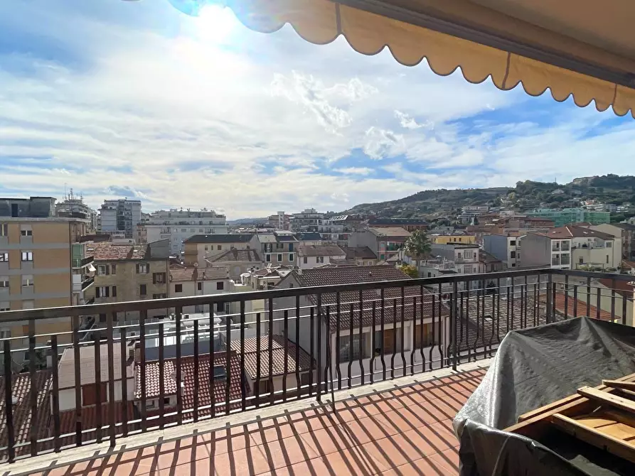 Immagine 13 di Appartamento in vendita  in Viale Secondo Moretti 12 a San Benedetto Del Tronto