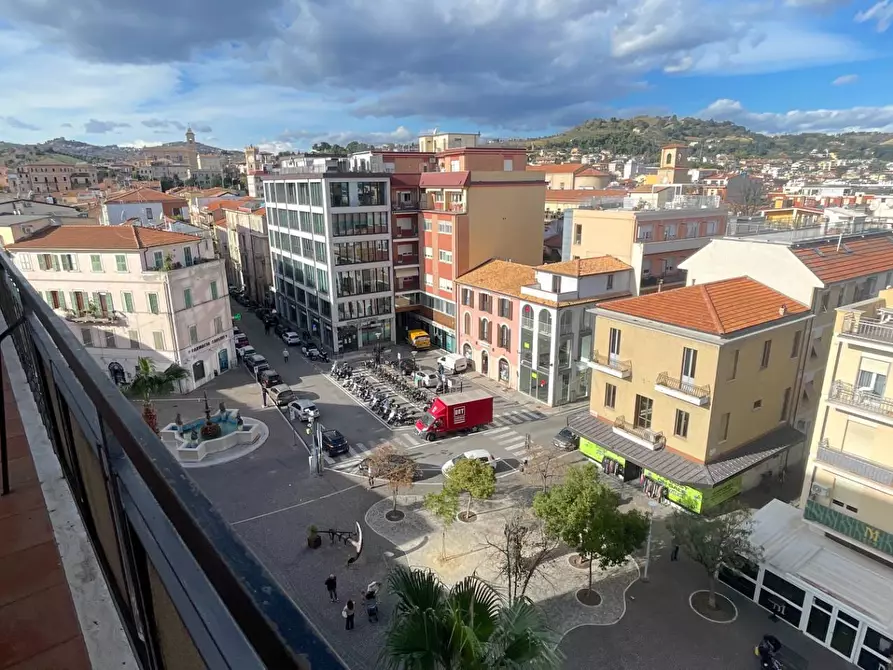Immagine 20 di Appartamento in vendita  in Viale Secondo Moretti 12 a San Benedetto Del Tronto