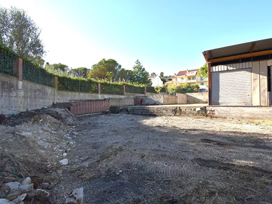 Immagine 5 di Locale commerciale in vendita  in Via Lauri 3 a San Benedetto Del Tronto