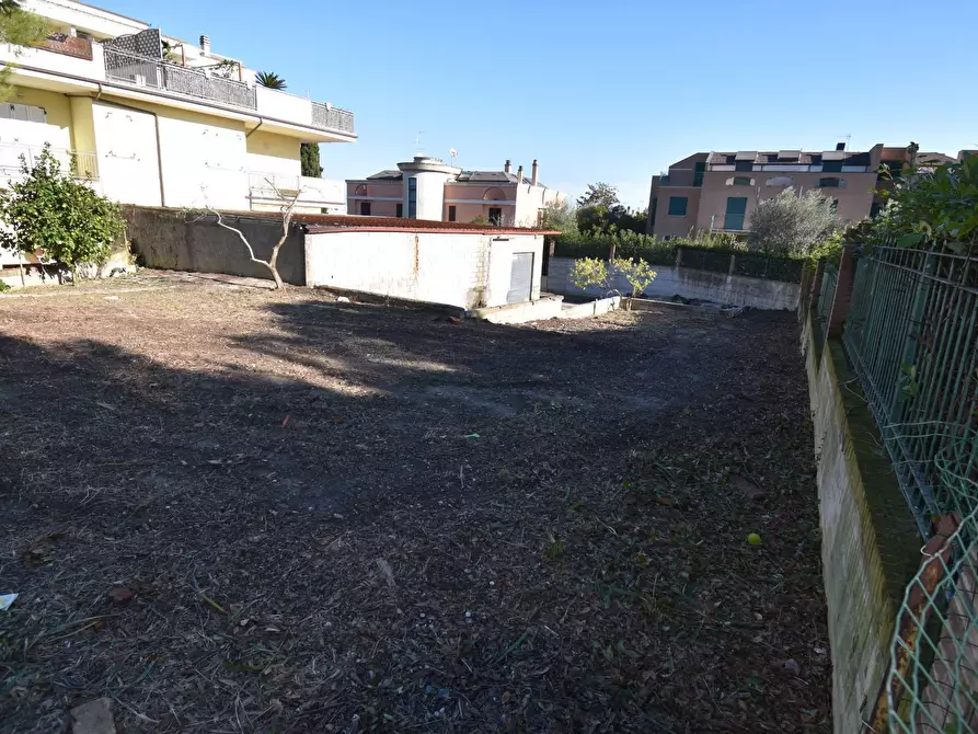 Immagine 28 di Locale commerciale in vendita  in Via Lauri 3 a San Benedetto Del Tronto