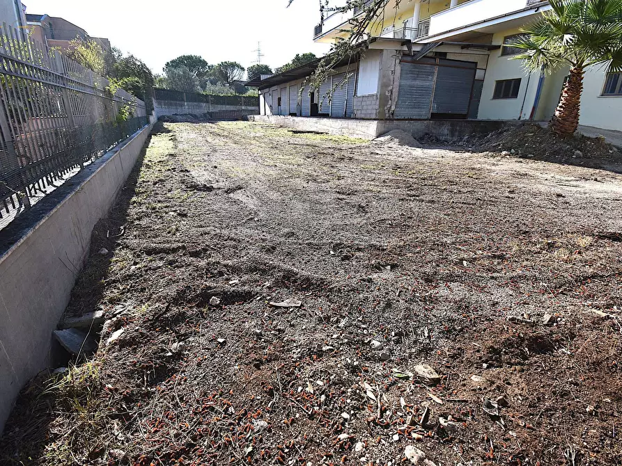 Immagine 4 di Locale commerciale in vendita  in Via Lauri 3 a San Benedetto Del Tronto