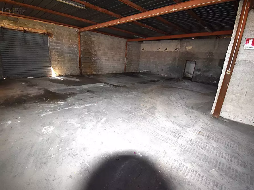 Immagine 21 di Locale commerciale in vendita  in Via Lauri 3 a San Benedetto Del Tronto