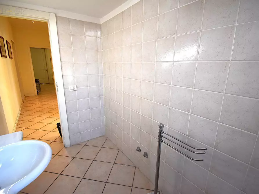 Immagine 14 di Ufficio in vendita  in Via Monte San Michele a San Benedetto Del Tronto