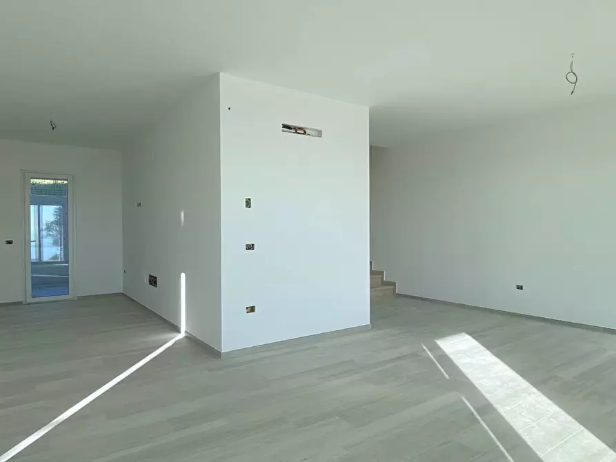 Immagine 19 di Villetta a schiera in vendita  in via vascello a Tortoreto