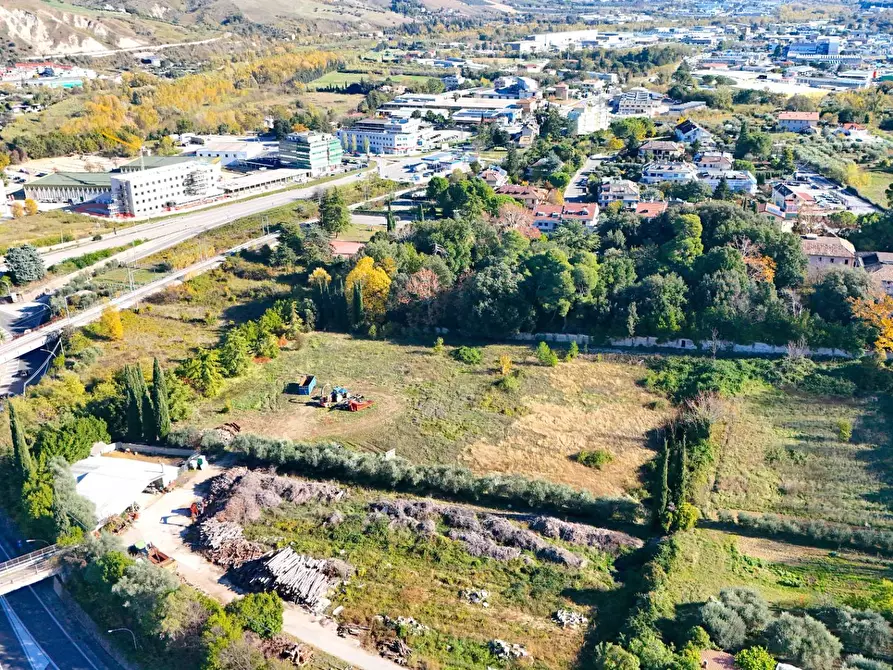 Immagine 11 di Palazzo in vendita  in Frazione Marino del Tronto a Ascoli Piceno