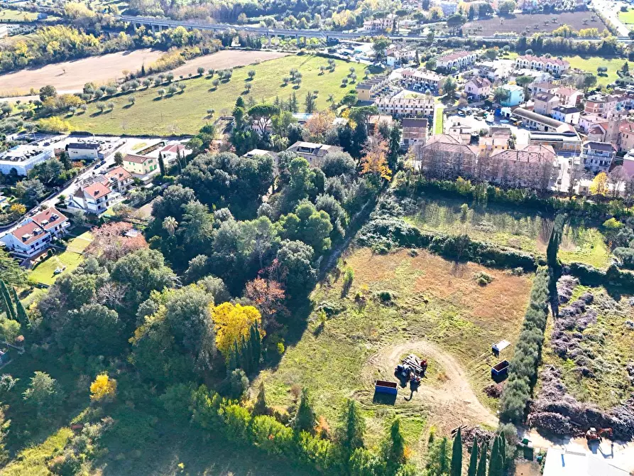 Immagine 17 di Palazzo in vendita  in Frazione Marino del Tronto a Ascoli Piceno