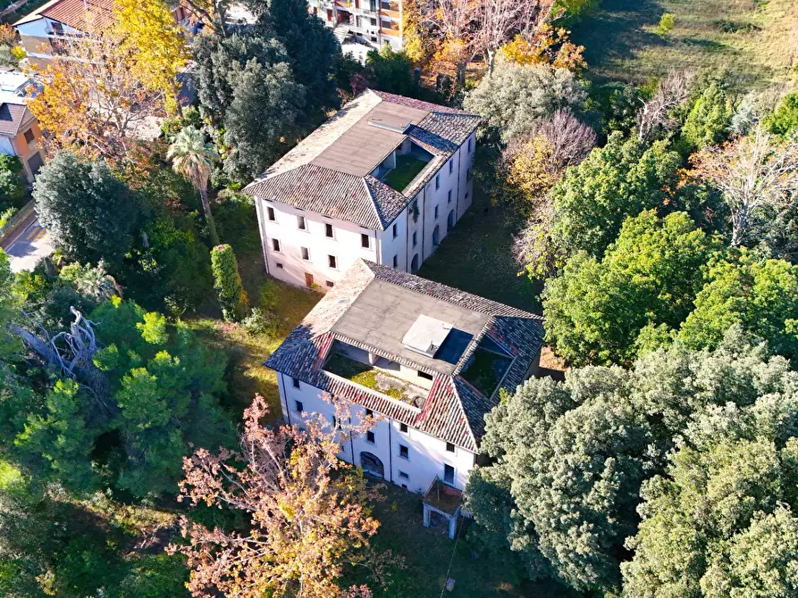 Immagine 23 di Palazzo in vendita  in Frazione Marino del Tronto a Ascoli Piceno