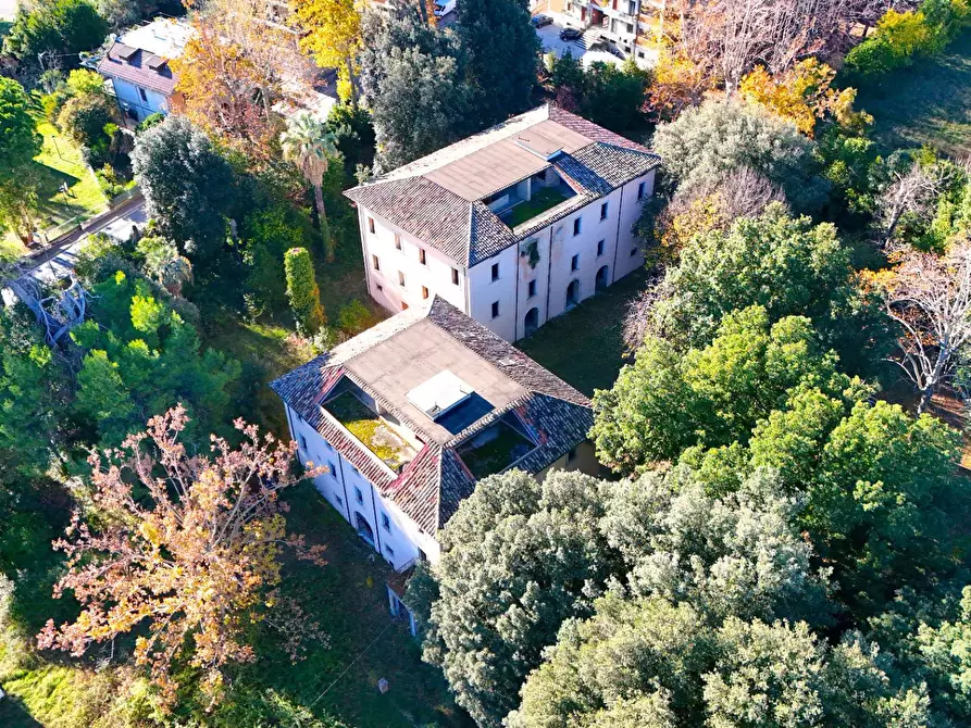 Immagine 24 di Palazzo in vendita  in Frazione Marino del Tronto a Ascoli Piceno