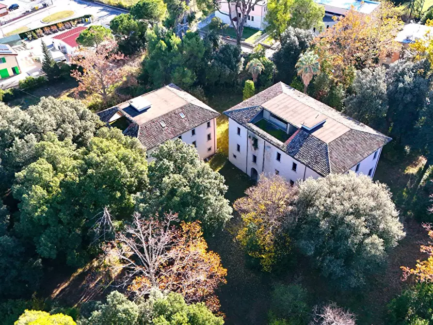 Immagine 26 di Palazzo in vendita  in Frazione Marino del Tronto a Ascoli Piceno