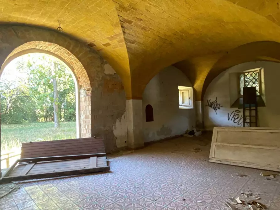 Immagine 32 di Palazzo in vendita  in Frazione Marino del Tronto a Ascoli Piceno