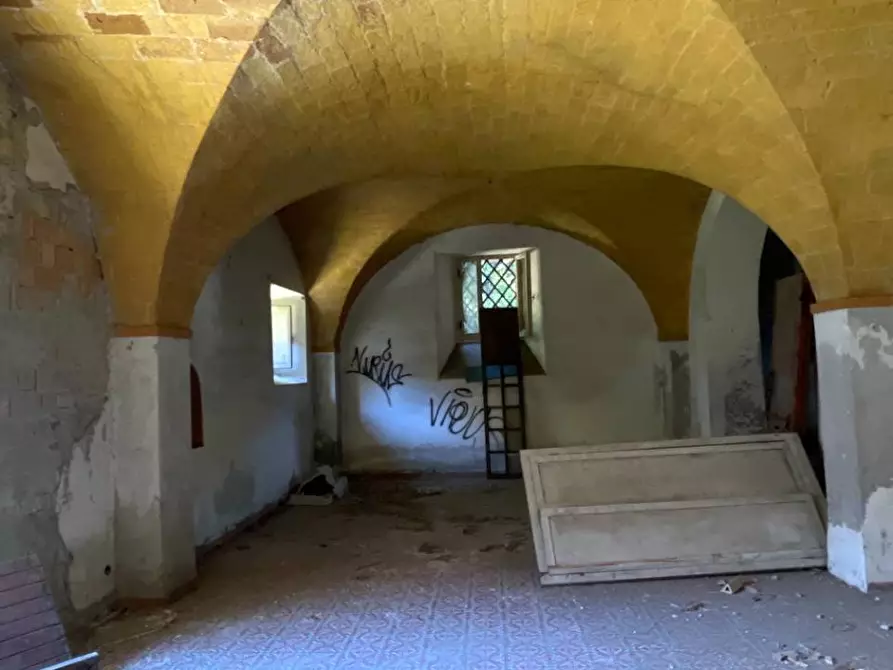 Immagine 33 di Palazzo in vendita  in Frazione Marino del Tronto a Ascoli Piceno