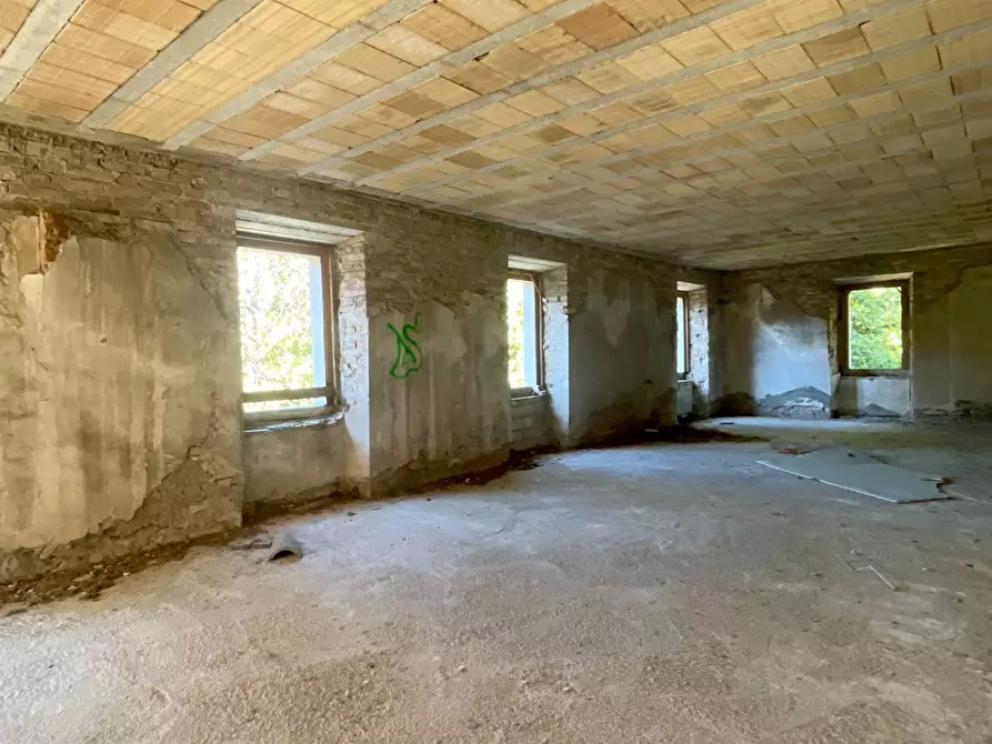 Immagine 44 di Palazzo in vendita  in Frazione Marino del Tronto a Ascoli Piceno