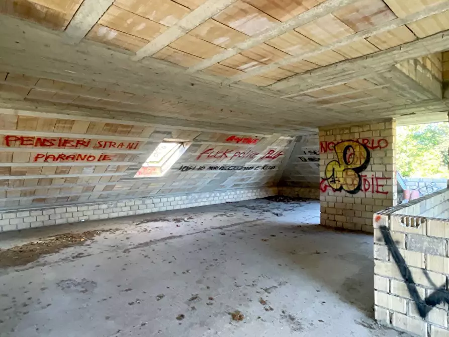 Immagine 47 di Palazzo in vendita  in Frazione Marino del Tronto a Ascoli Piceno