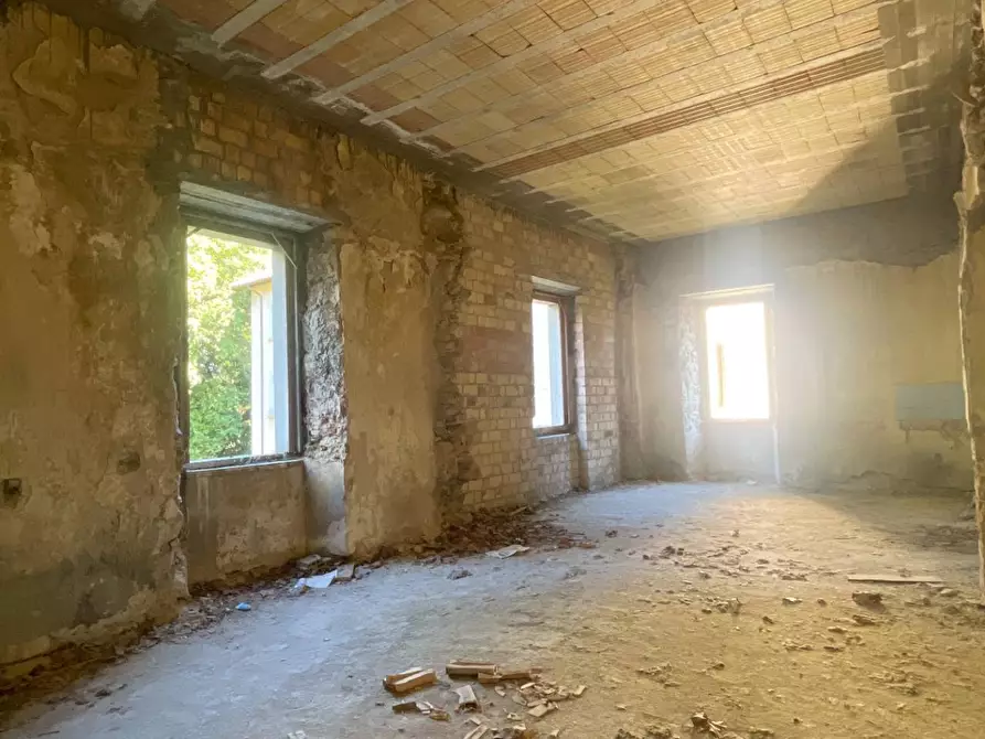 Immagine 53 di Palazzo in vendita  in Frazione Marino del Tronto a Ascoli Piceno